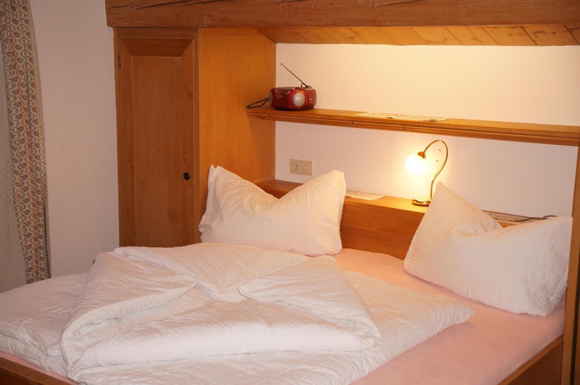 Landhaus Sonnenberg Sankt Anton am Arlberg Room photo